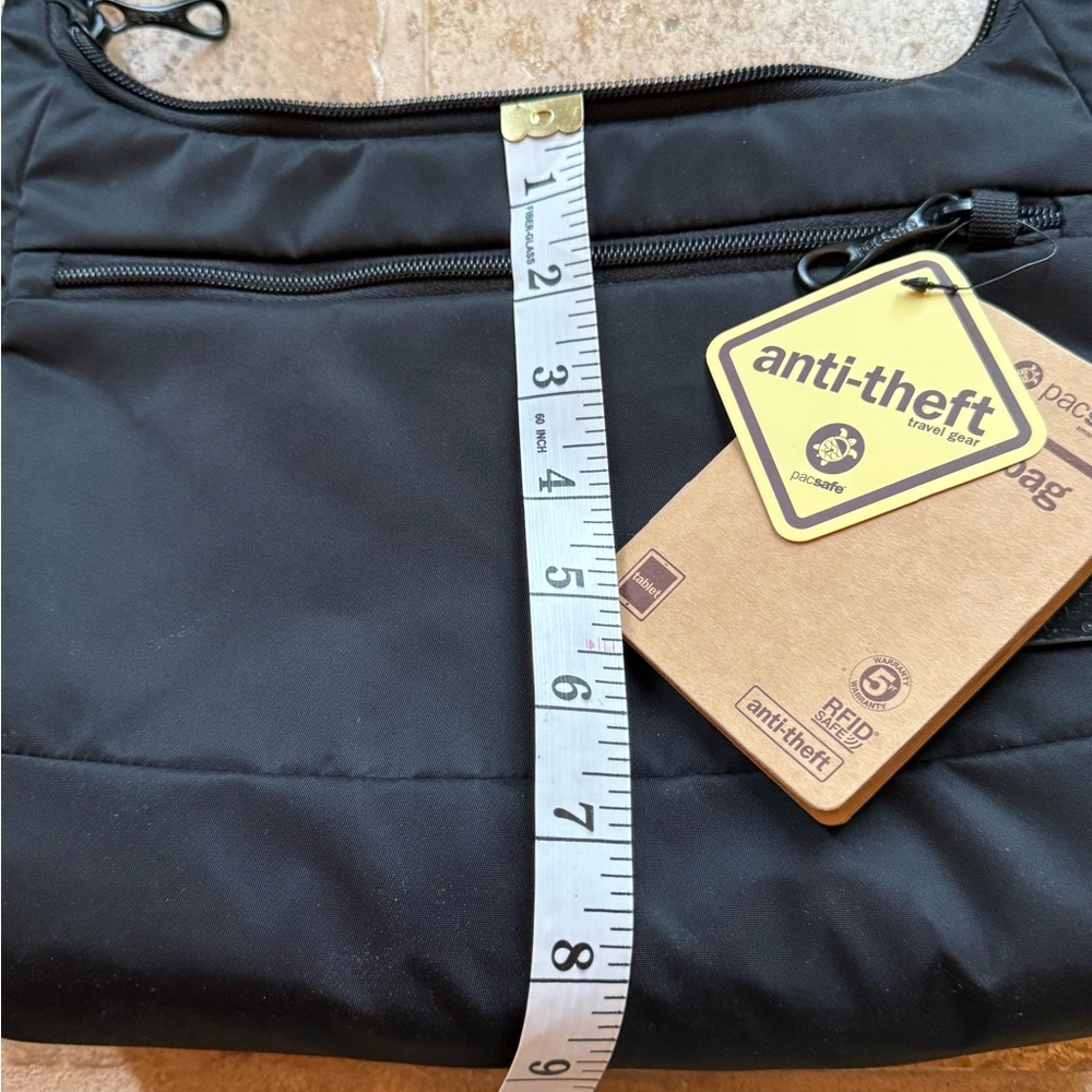 Anti-Theft Black Crossbody Bag - Picture 6 of 7